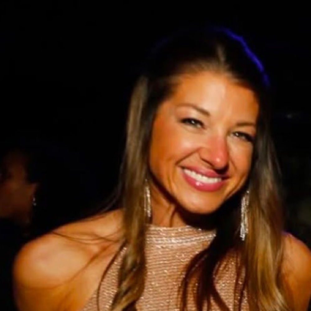 Meet your Posher, Holly